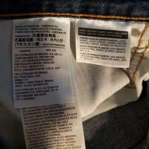 Levi's Skirts - Levi's sz 28 denim mini skirt excellent condition Levi's Skirts - Levi's sz 28 denim mini skirt excellent condition